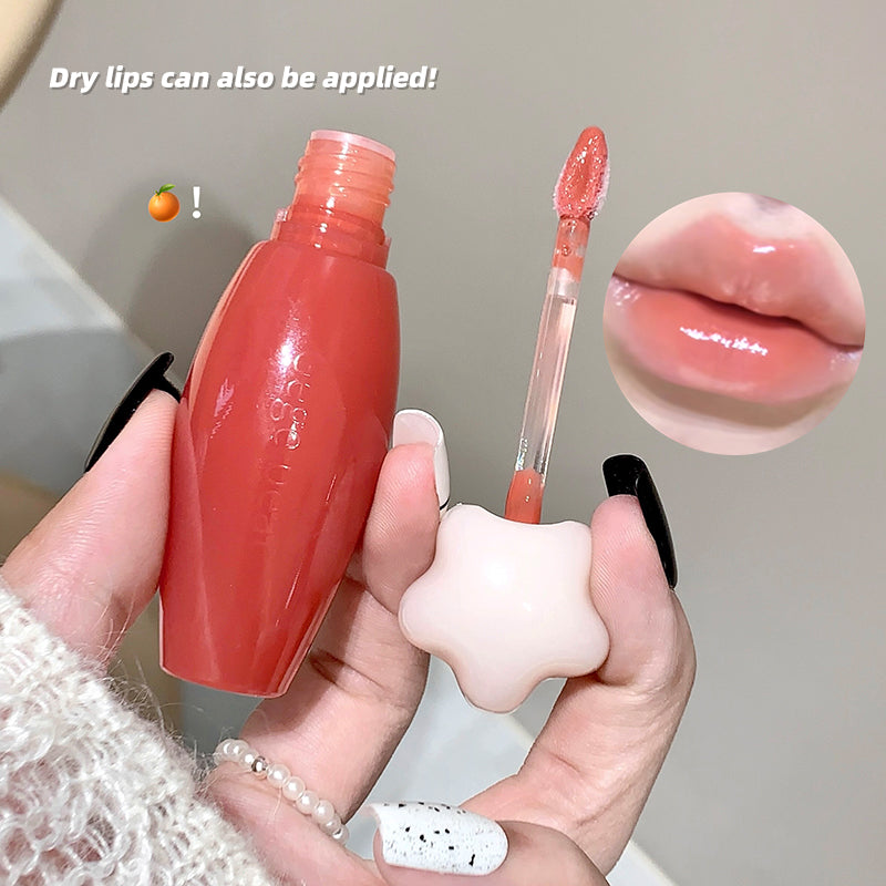 Lip gloss with applicator held by a hand, close-up of lips with gloss applied, and text 'Dry lips can also be applied!'.