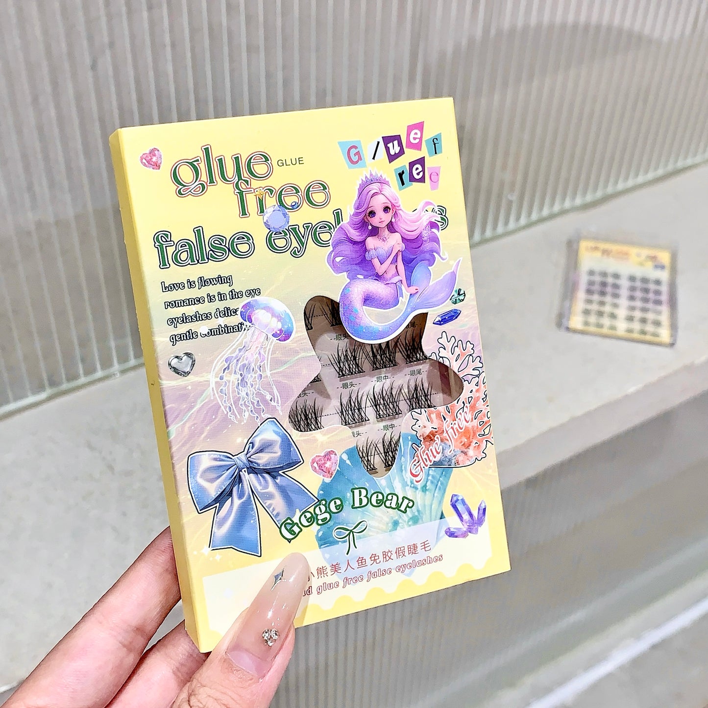 Gege Bear Glue-Free False Eyelashes