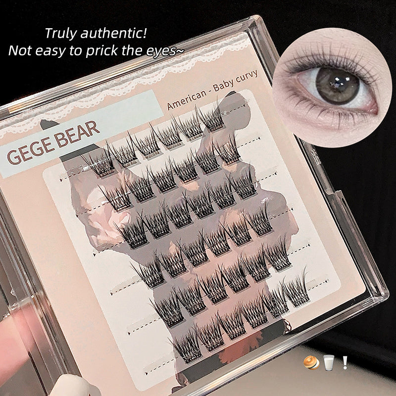 Eyelash packaging with GEGE BEAR branding and an inset of an eye wearing the lashes.
